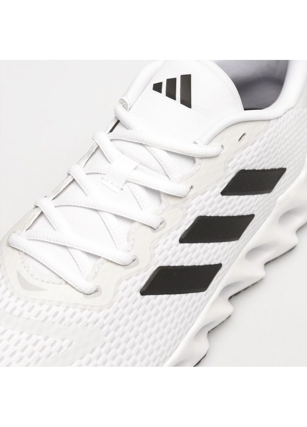Білі кросівки чоловічі shift m white if5719 adidas