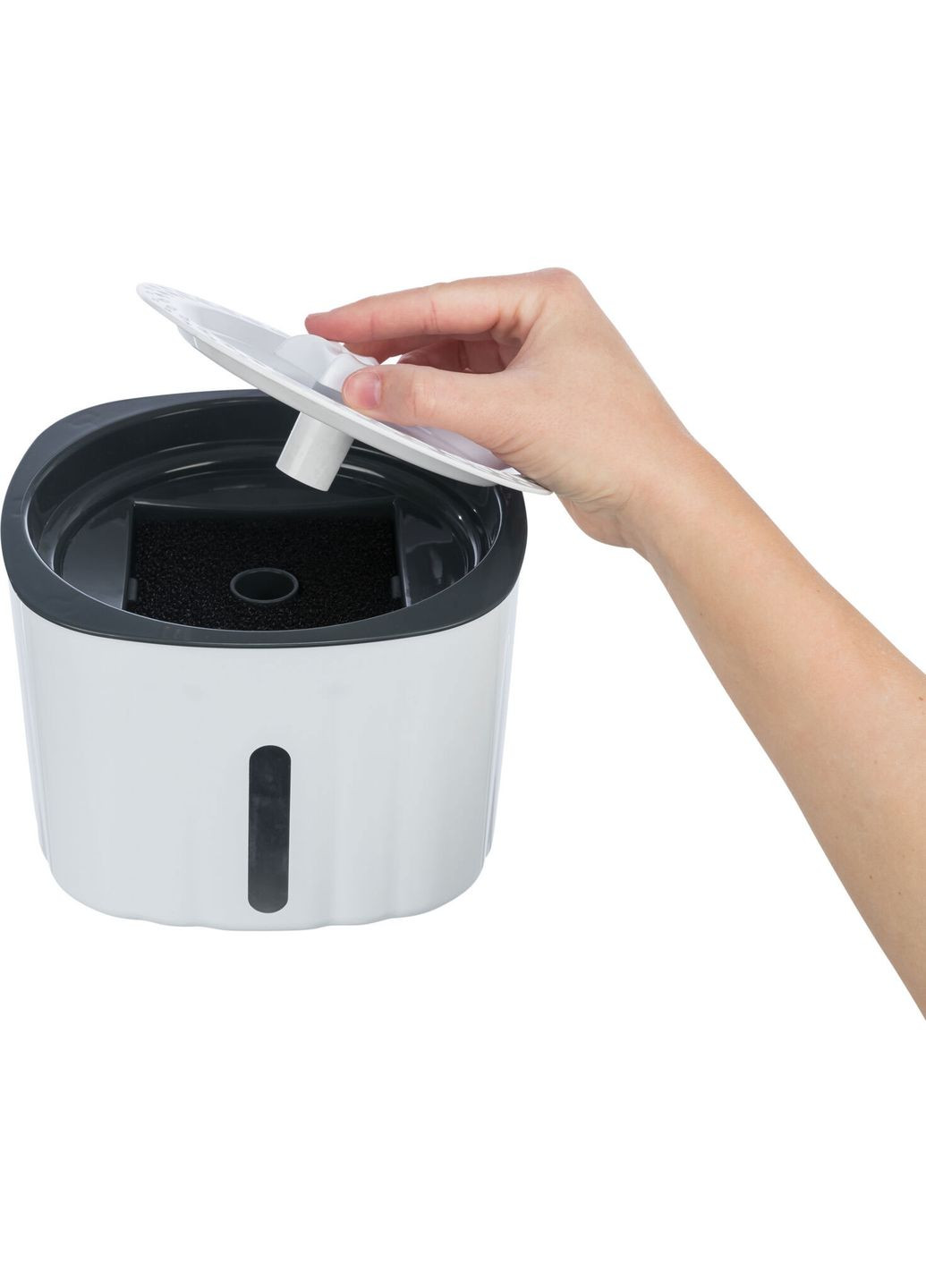 Поїлка-фонтан Flower білий/сірий пластик, 2 л, 18.5х13х18.5 см (4011905244464) Trixie (312483743)