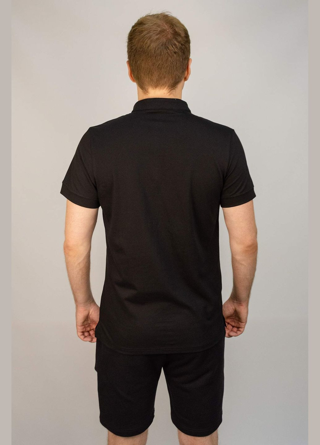 Чорна футболка-поло чоловіча Hot