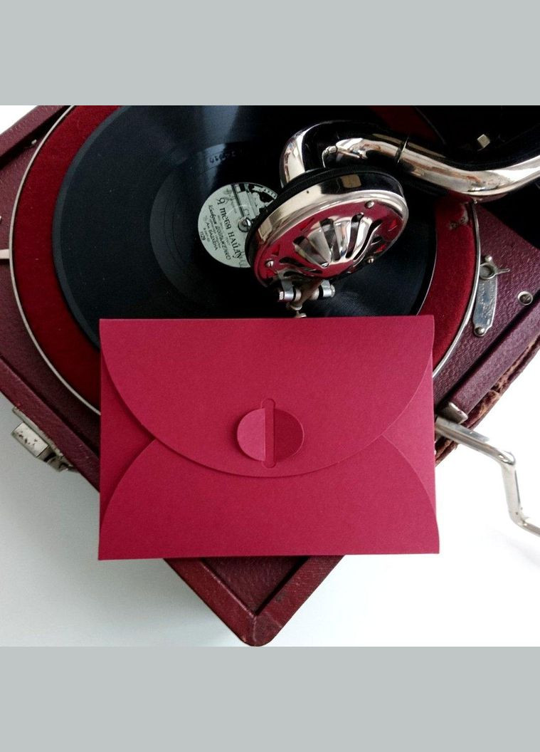 Подарочный конверт 110х155 мм из цветного дизайнерского картона Бордовый No Brand (365726383)