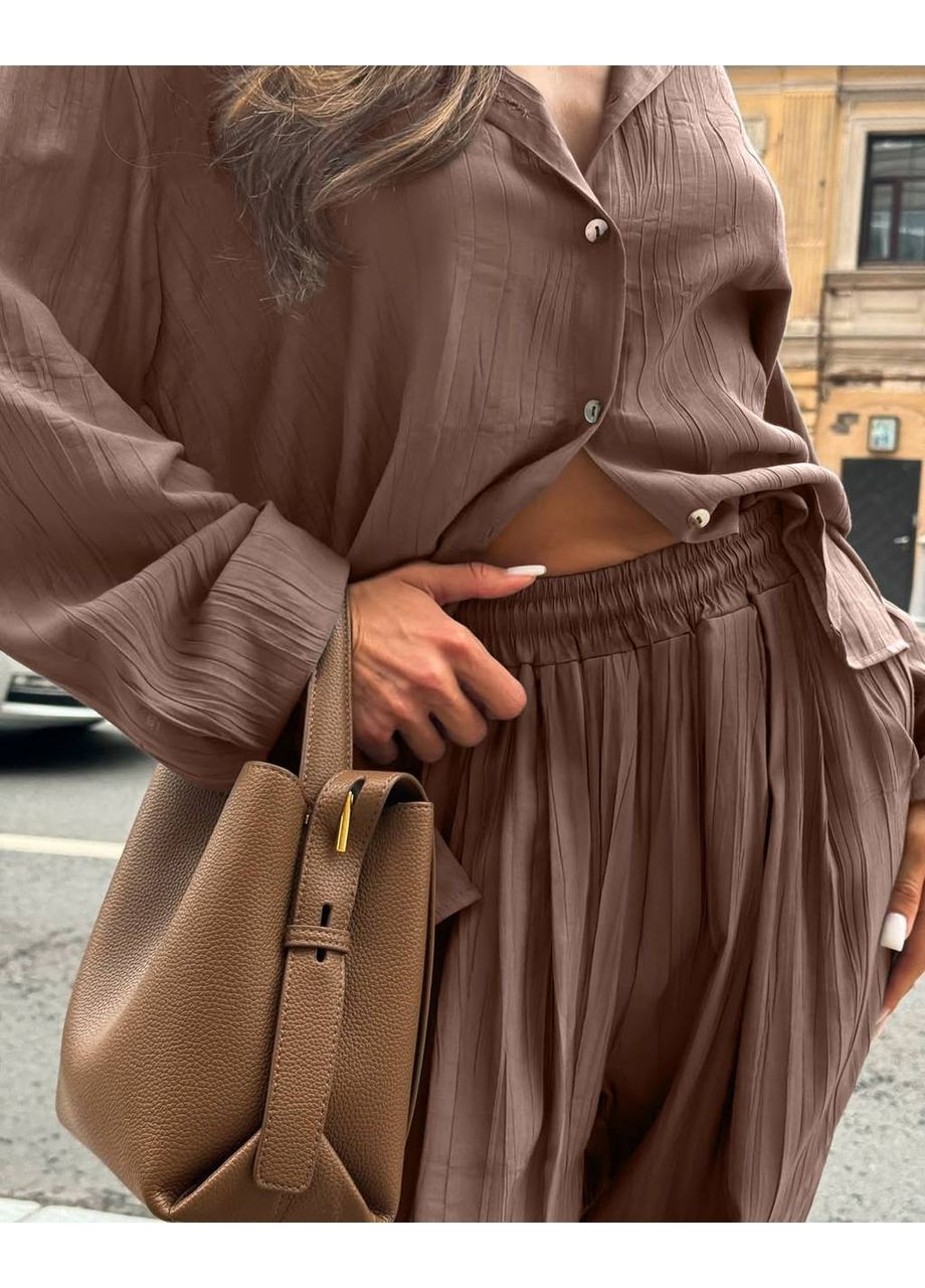 Жіночий костюм із легкої жатої тканини Україна (358644128)