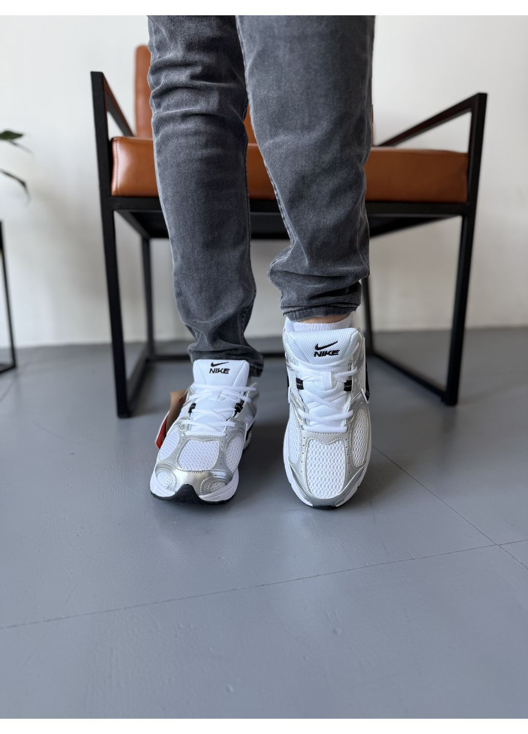 Чорні Осінні кросівки чоловічі nike zoom vomero 5 rnr white silver black найк аір зум вомеро 5 No Brand