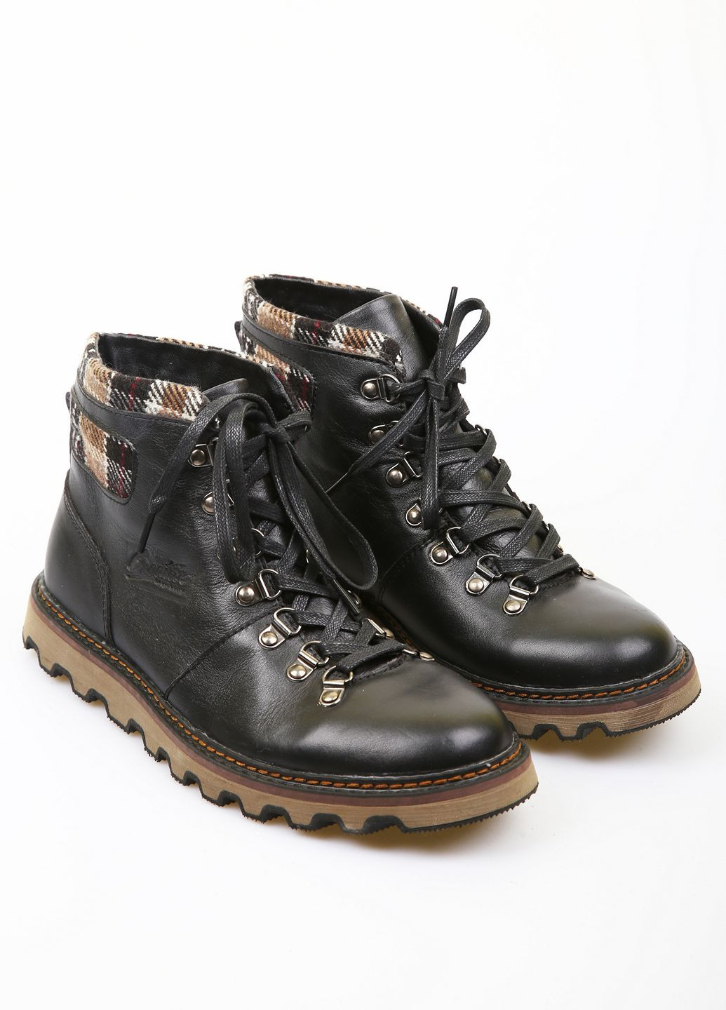 Черные зимние ботинки Broni