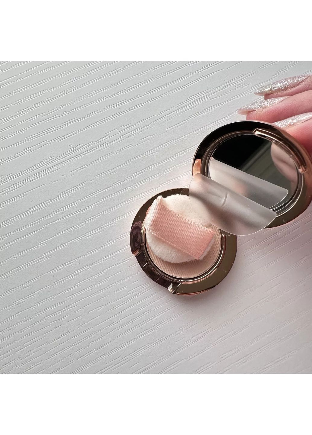 Компактна пудра для обличчя Airbrush Flawless Finish відтінок 1 Fair 3,4 г Charlotte Tilbury (372640762)