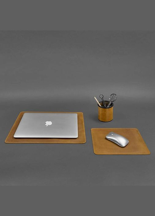 Набор для рабочего стола из натуральной кожи 1.0 желтый Crazy Horse (A-027512) BlankNote (330144453)