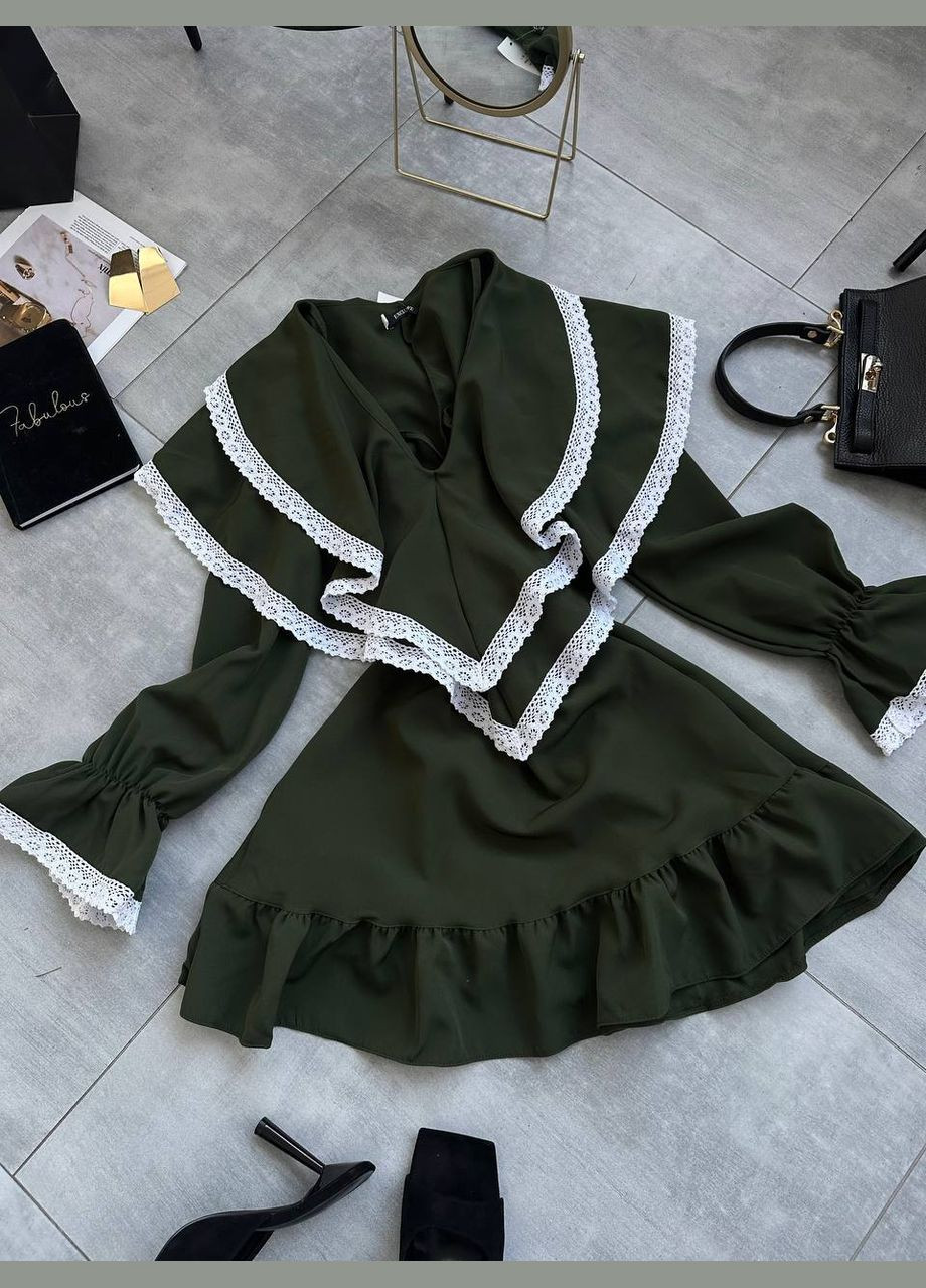 Оливкова (хакі) святковий сукня міні з пишними оборками та мереживом MonCher