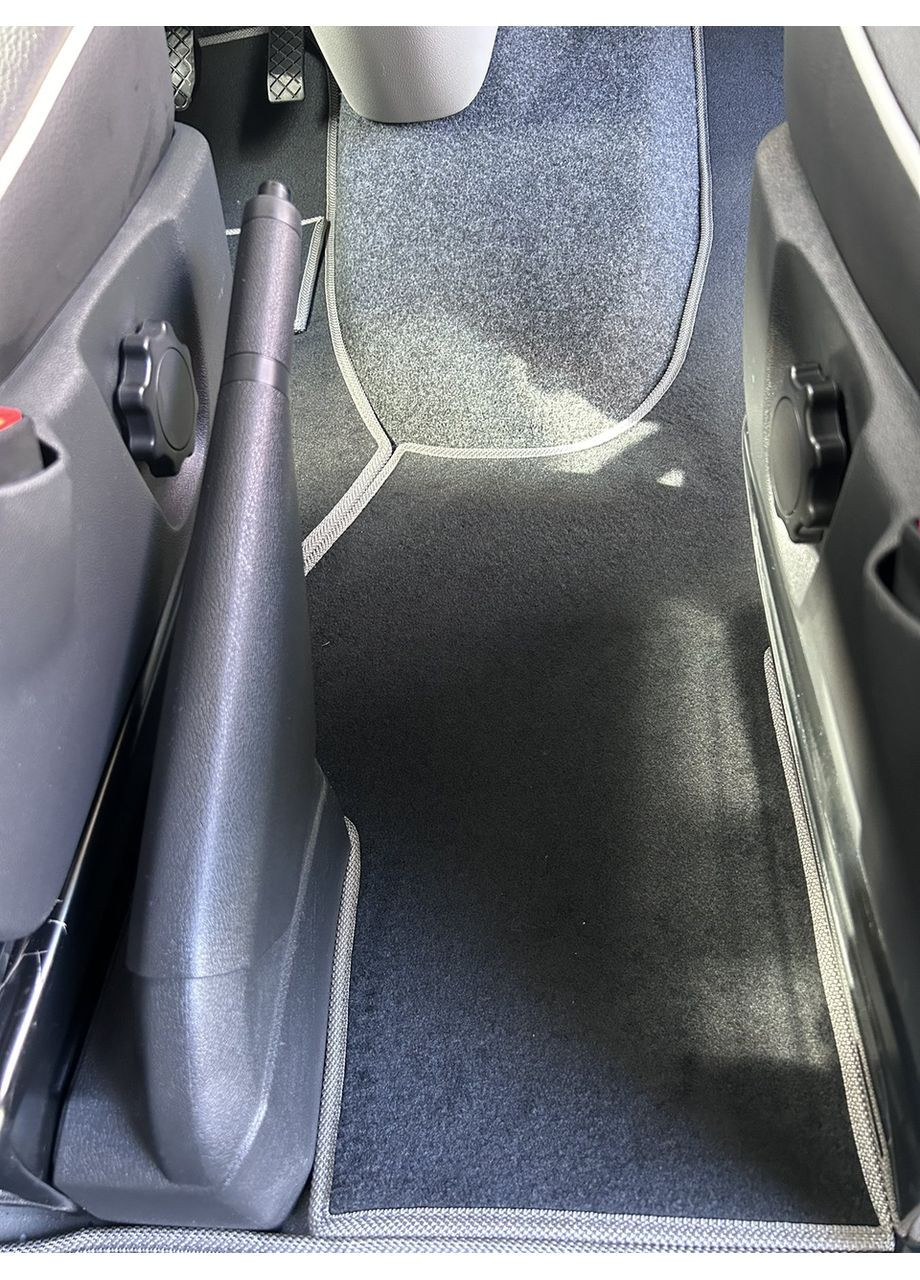 Ворсовые коврики в салон для Volkswagen T6.1 (1+1) с ухом между сиденьеми Beltex Transporter (360619248)