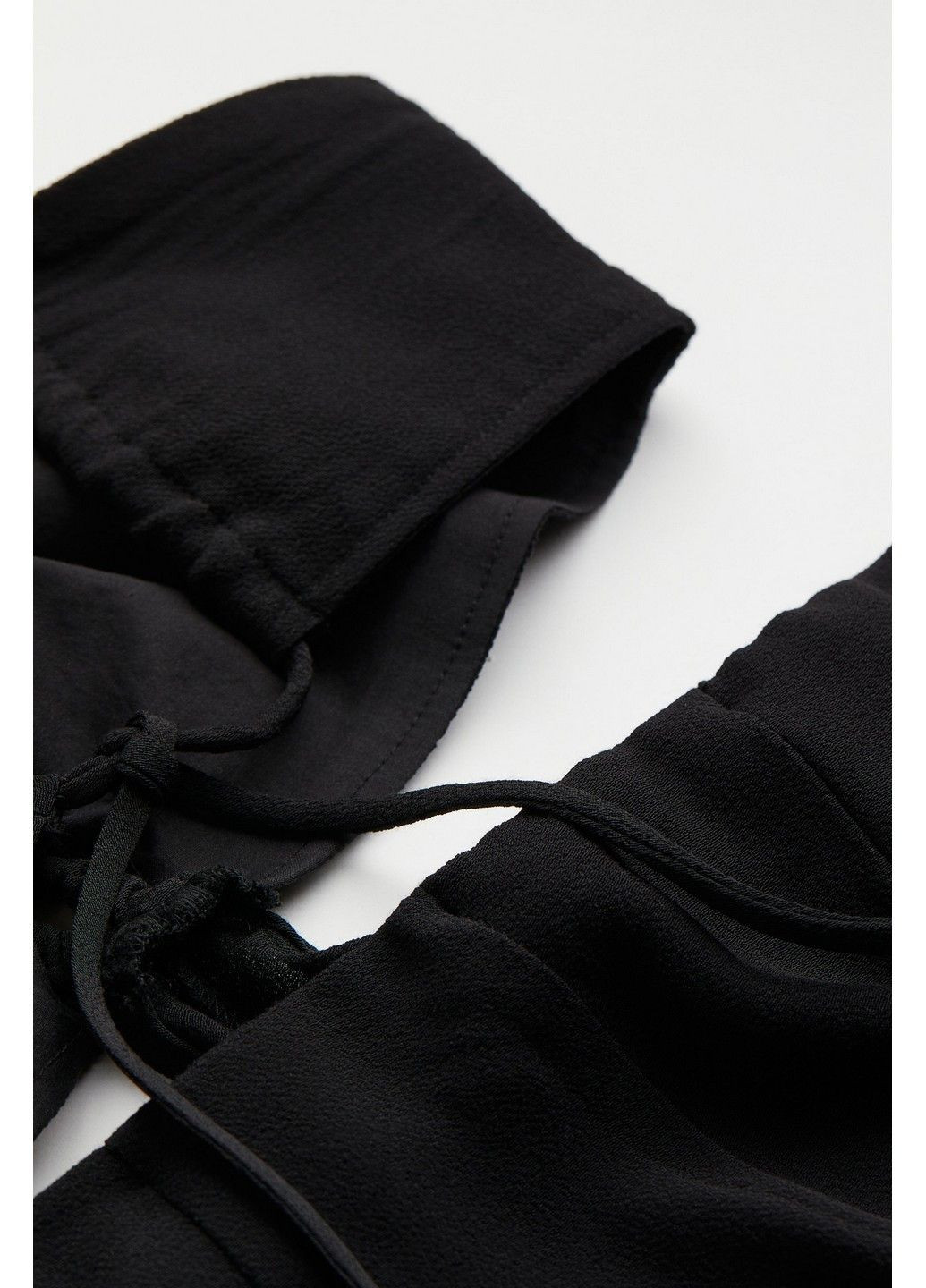 Комбінезон H&M однотонний чорний відвертий