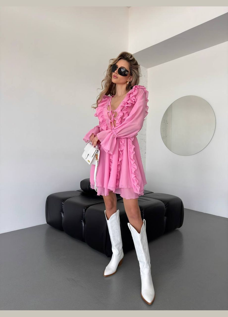 Розовое кэжуал, вечернее пышное платье декорировано рюшами с пышной юбкой Adelante однотонное