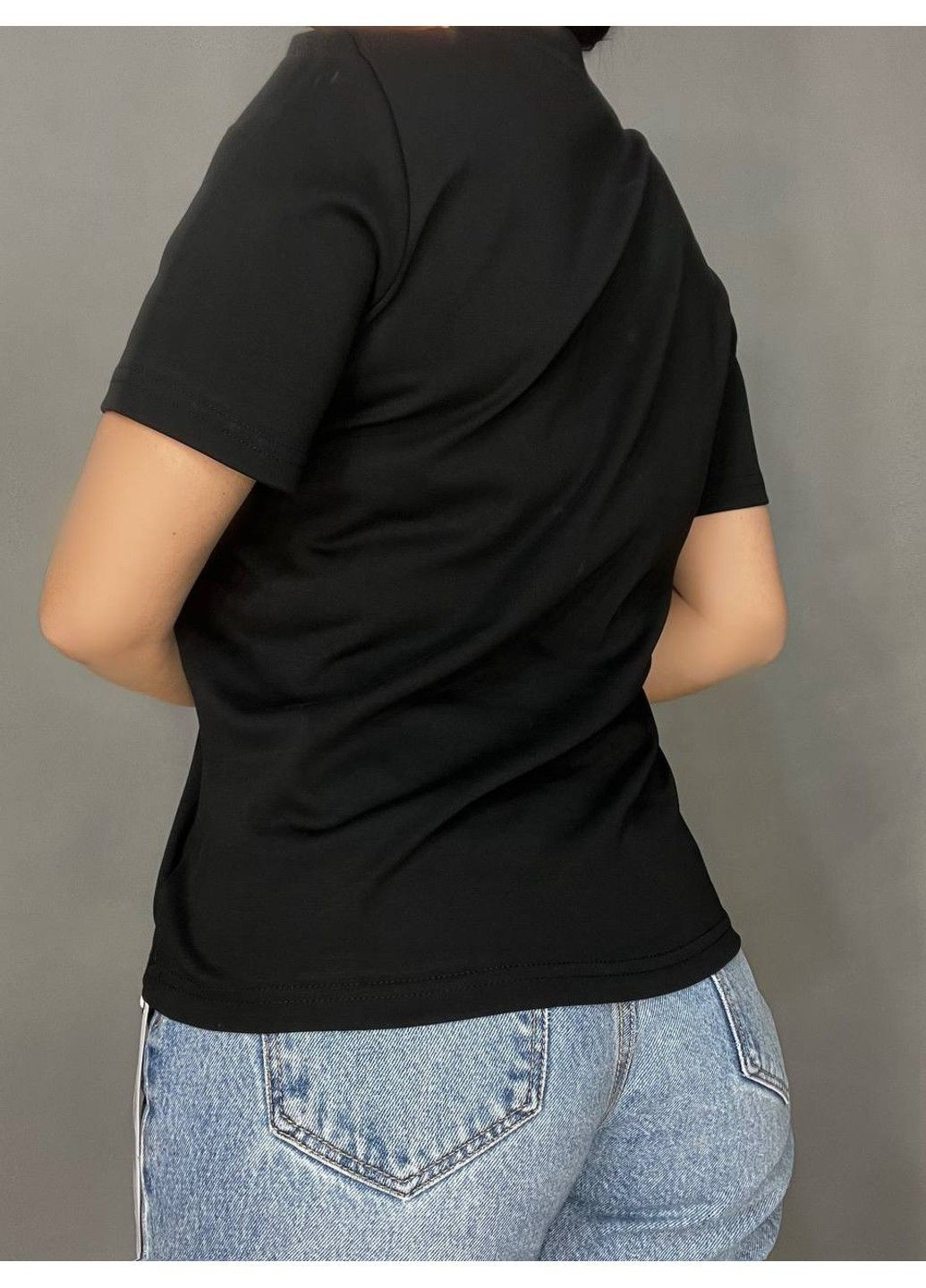 Футболка жіноча A-N 26007 базова однотонна нашивка ведмедик з сумкою середня довжина one size No Brand - (322995834)