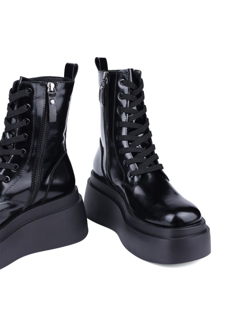 Осенние женские ботинки 24kb-1788 черная кожа Attizzare