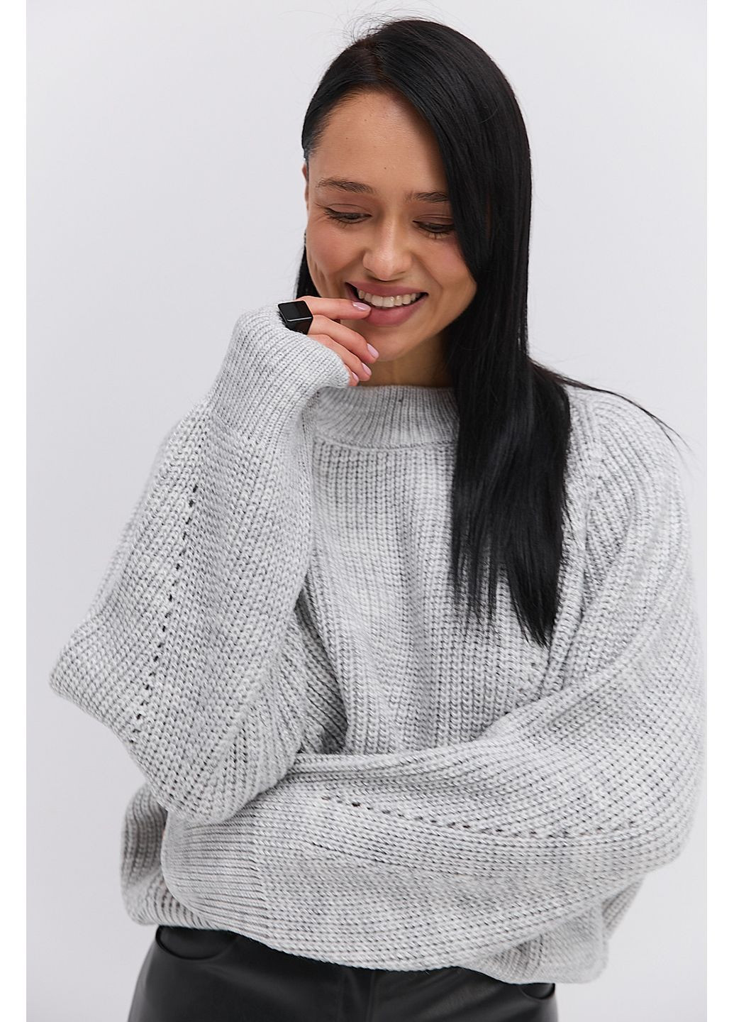 Вязаная женская кофта серая с рукавами-регланами Arjen (370601827)