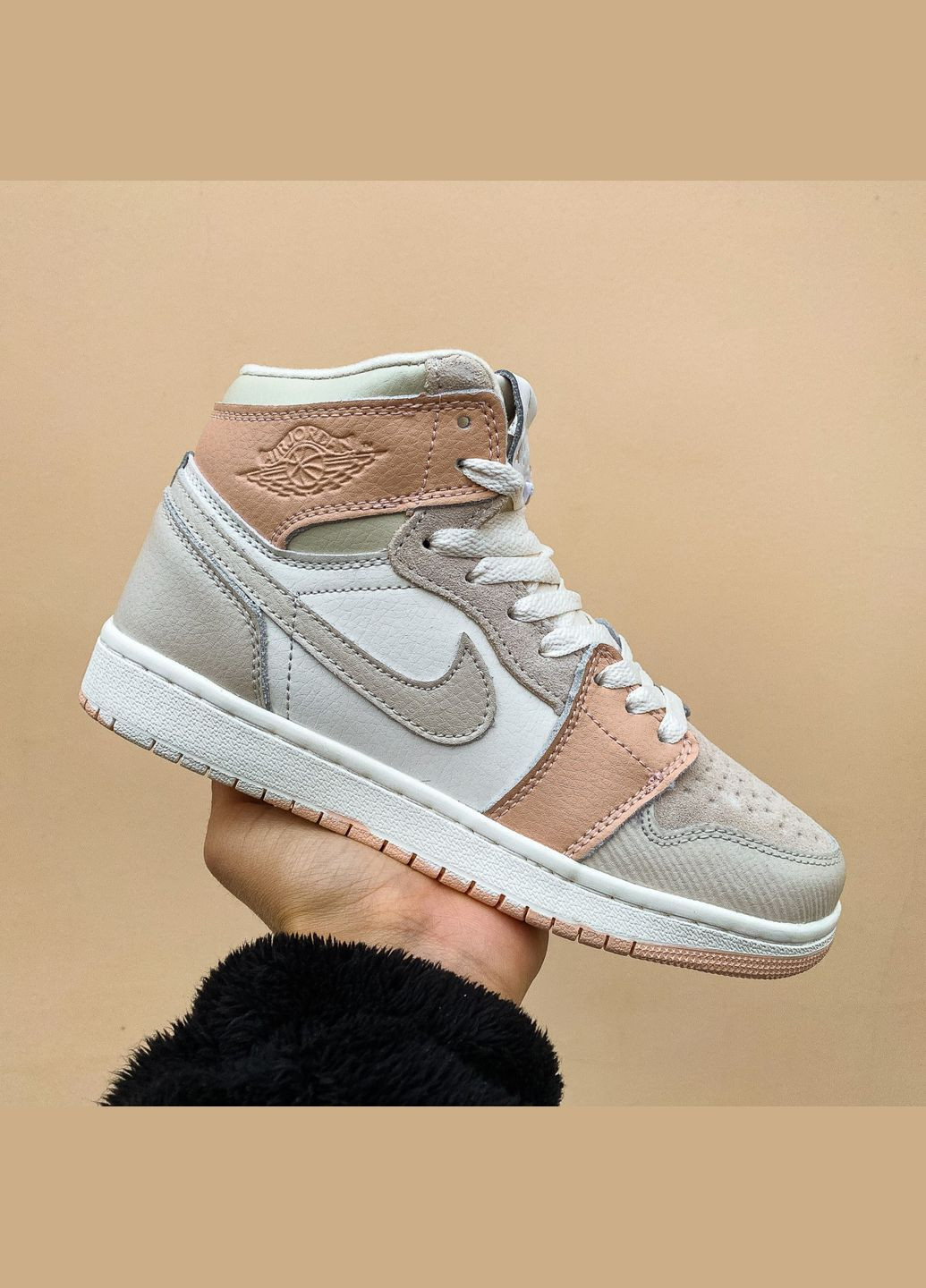 Кросівки зимові жіночі Nike Air Jordan 1 high winter gray pink white fur | Найк Аір Джордан 1 високі сірі рожеві білі з хутром No Brand сірі зими (308072636)