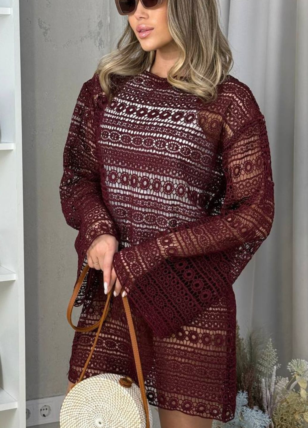 Бордовое пляжное прозрачное миниплатье на купальник оверсайз Україна с абстрактным узором