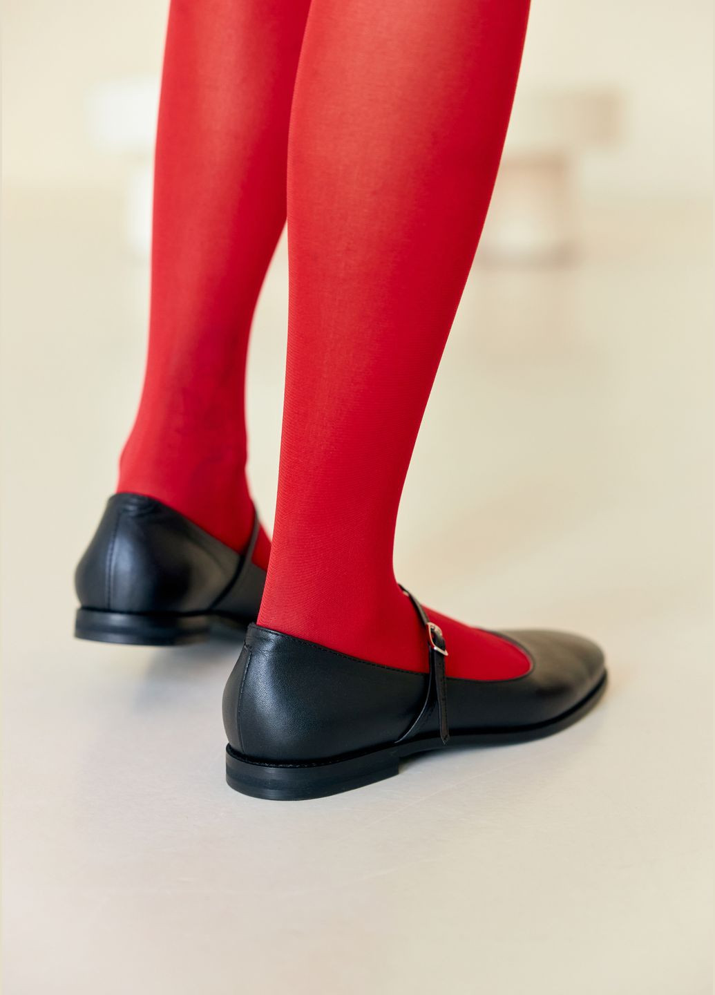 Черные Кожаные Туфли Мэри Джейн Leonchenko без каблука