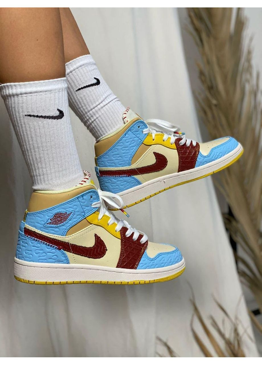 Бежевые демисезонные кроссовки мужские nike air jordan 1 mid se fearless 2 найк аир джордан No Brand