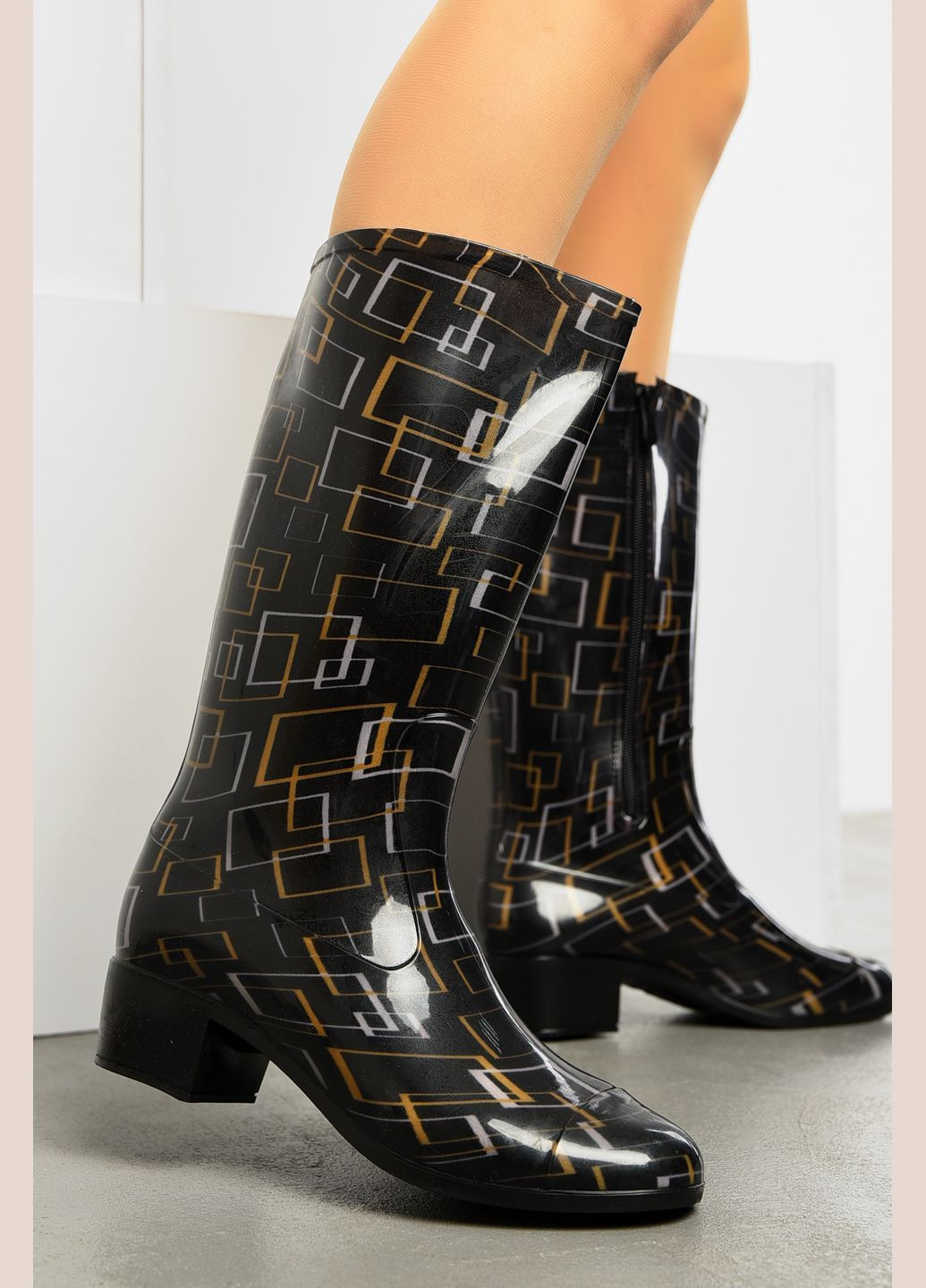 Черные сапоги резиновые высокие женские черного цвета Let's Shop