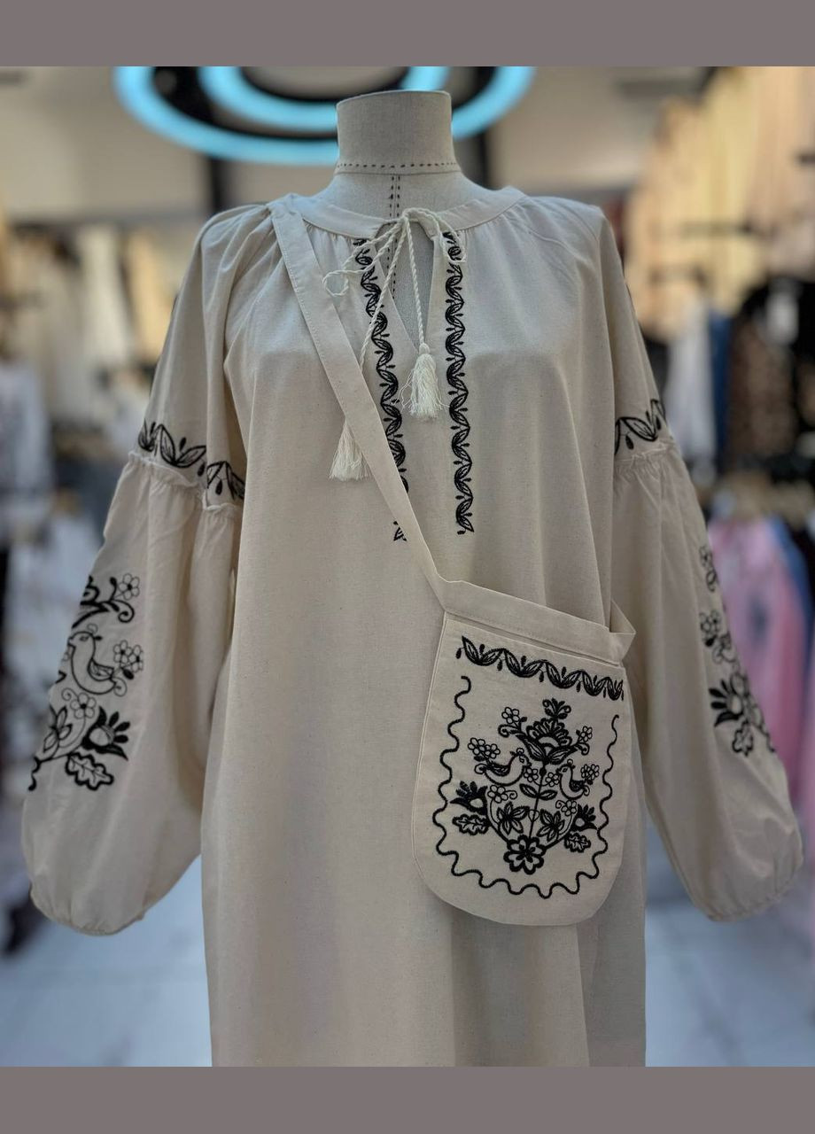 Молочный зимний женское вышитое платье полтавка Delvinss 6886