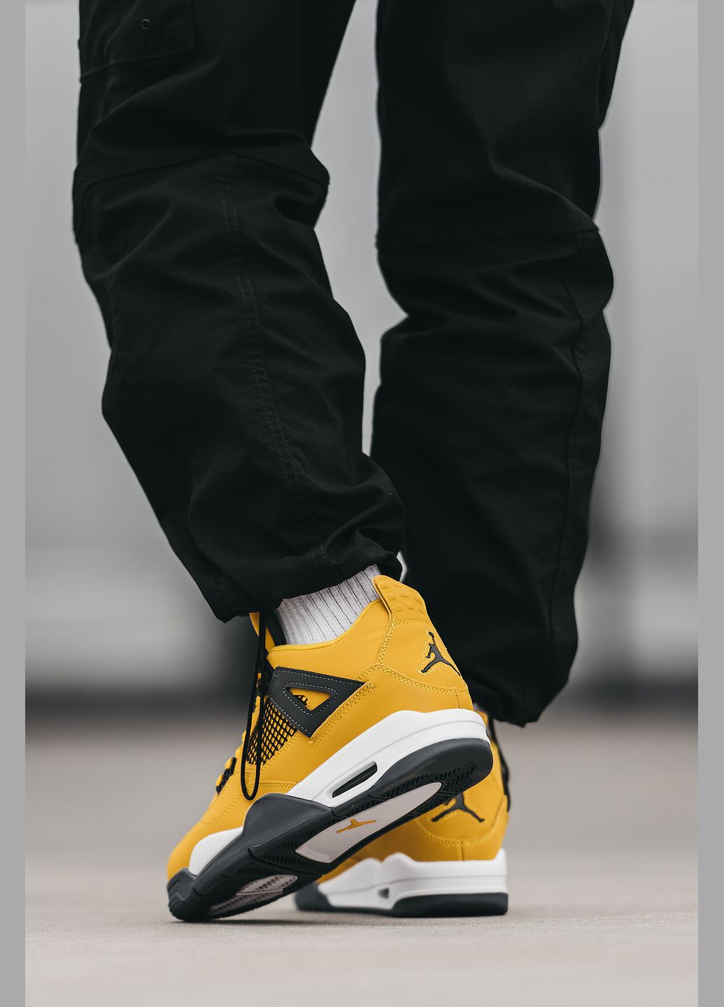 Кроссовки женские и мужские Nike Air Jordan 4 Retro SE yellow | Найк Аир Джордан 4 желтые No Brand жёлтые всесезоны (315006218)