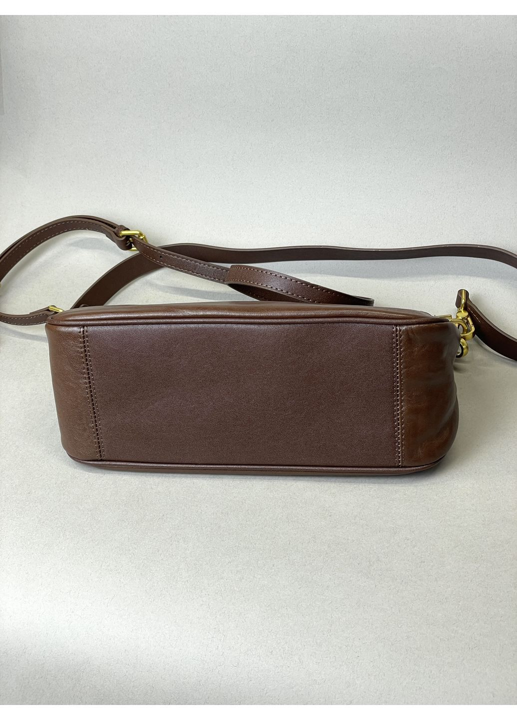 Жіноча шкіряна сумка кросбоді | класична сумочка через плече | натуральна шкіра, золота фурнітура Genuine Leather Кросбоді (362218296)