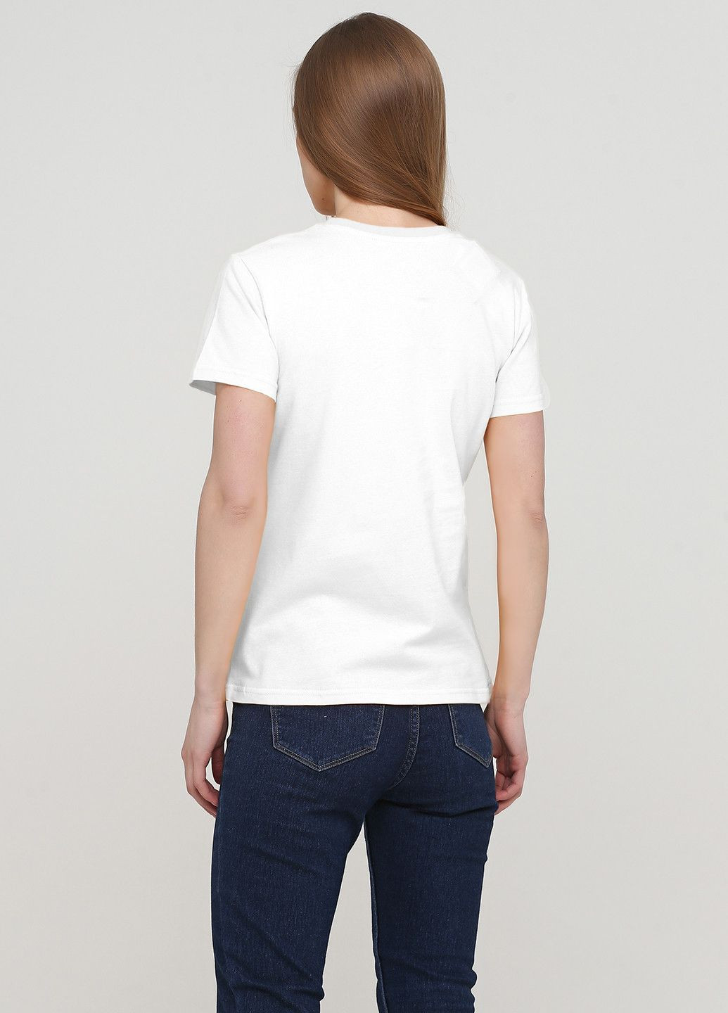 Белая всесезон футболка женская белая с принтом клубника с коротким рукавом Malta