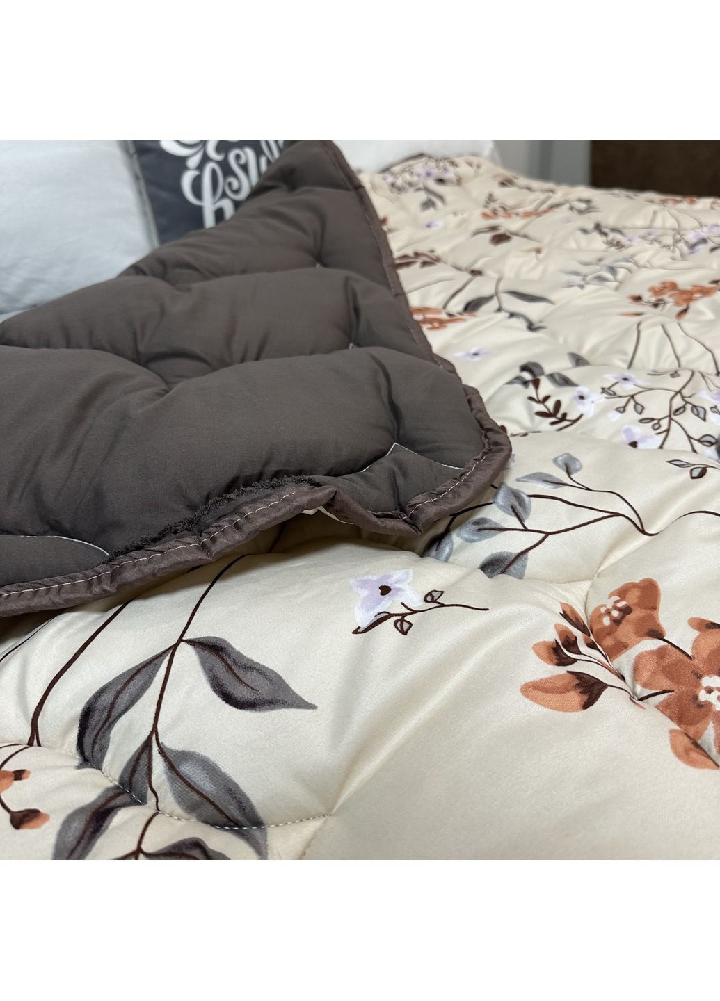 Двостороння ковдра сатин/мікрофібра розмір 150*210 см бежевого кольору. Оберіть свій ідеальний комфорт! No Brand (367912390)