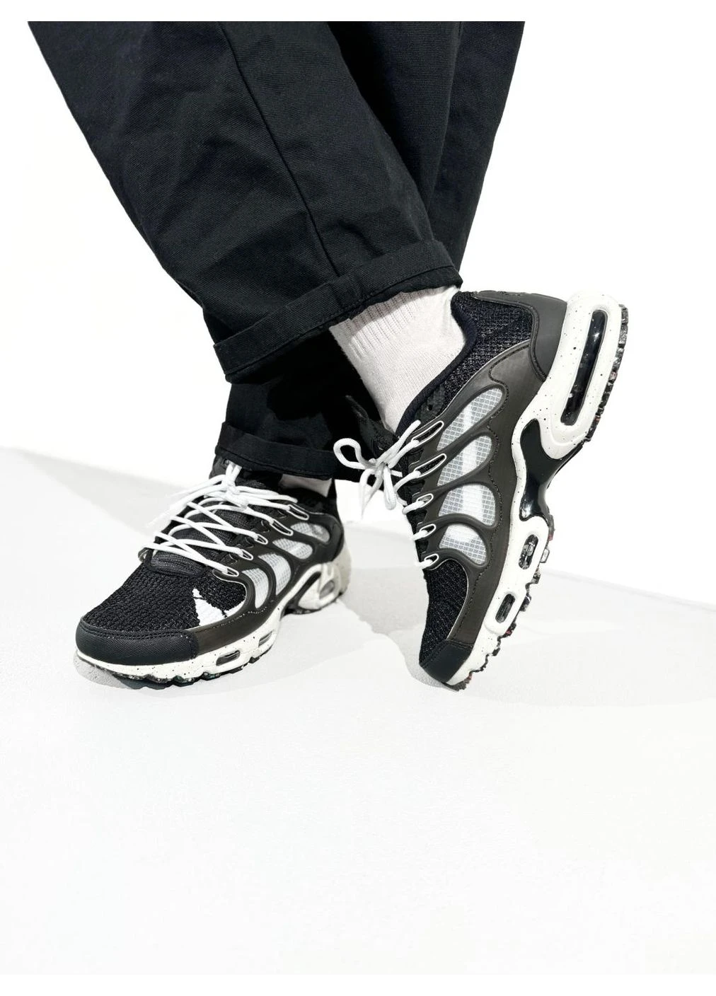 КРОССОВКИ ЖЕНСКИЕ NIKE AIR MAX TN TERRASCAPE PLUS BLACK WHITE НАЙК АИР МАКС ТН ПЛЮС БЕЛЫЕ No Brand белые демисезоны (392005726)