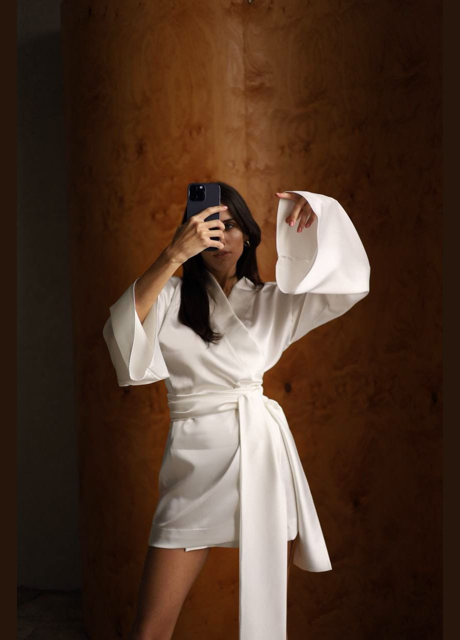 Молочное платье kimono VESTGEN