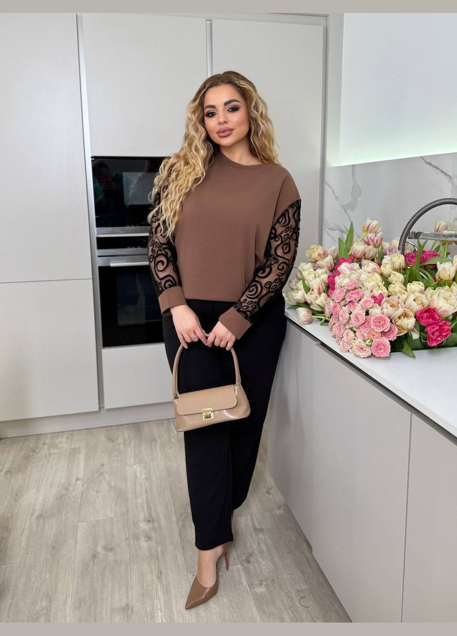 Женский костюм двойка кофта с сетчатыми рукавами и брюки средней посадки MonCher (340979641)