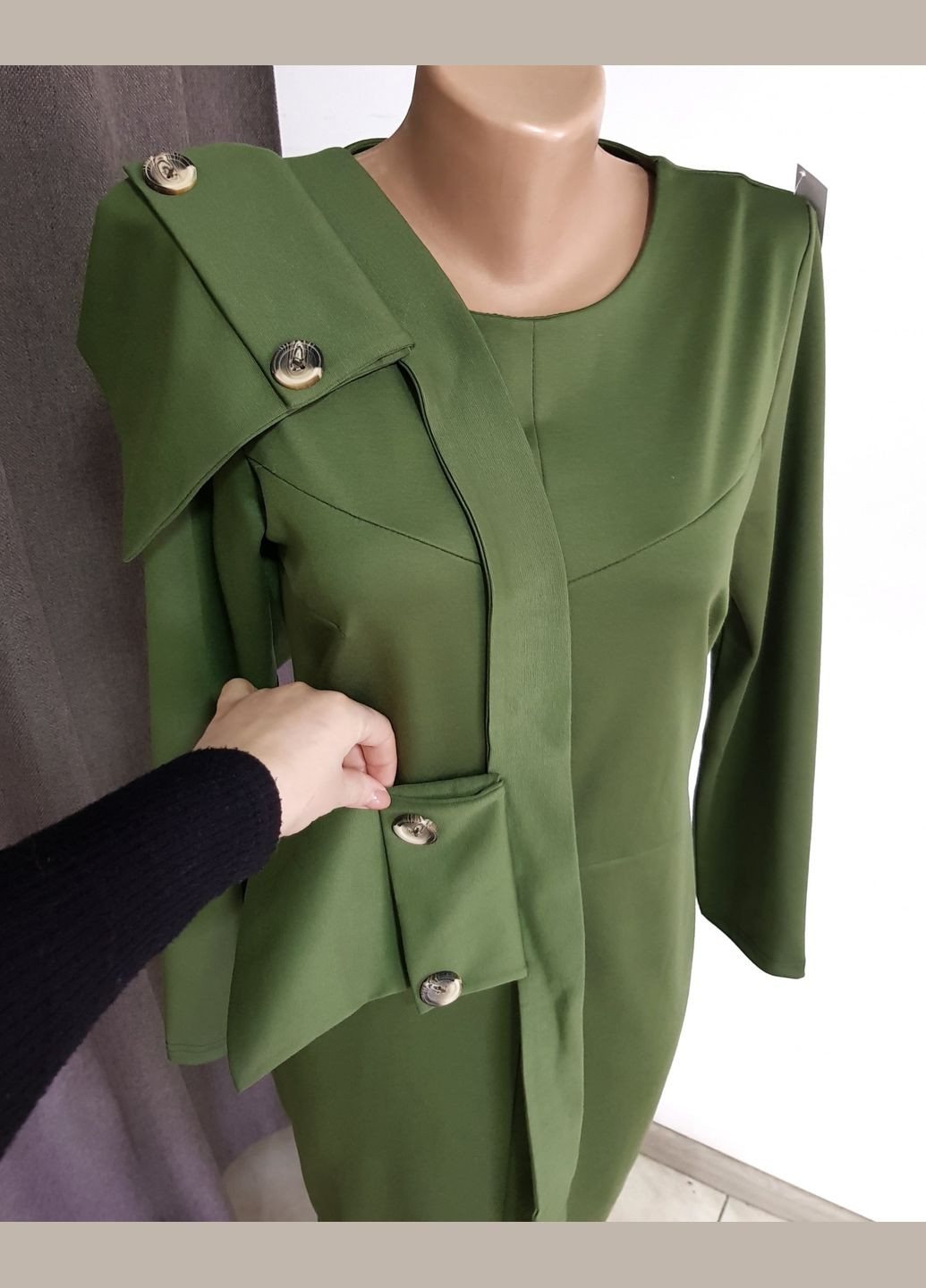 Зелена повсякденний сукня зелене з накладними кишенями, на поясі 6096 l (46) Алеся