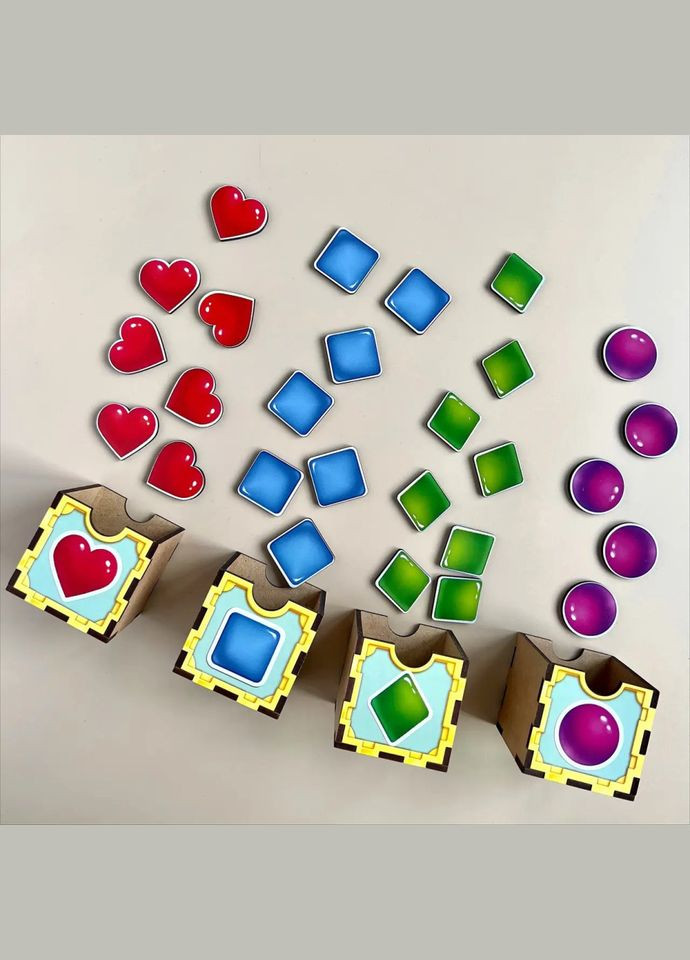 Деревянная настольная игра "Фигуры" (ПСД072) PSD072 сортер-комодик Ubumblebees (336332391)