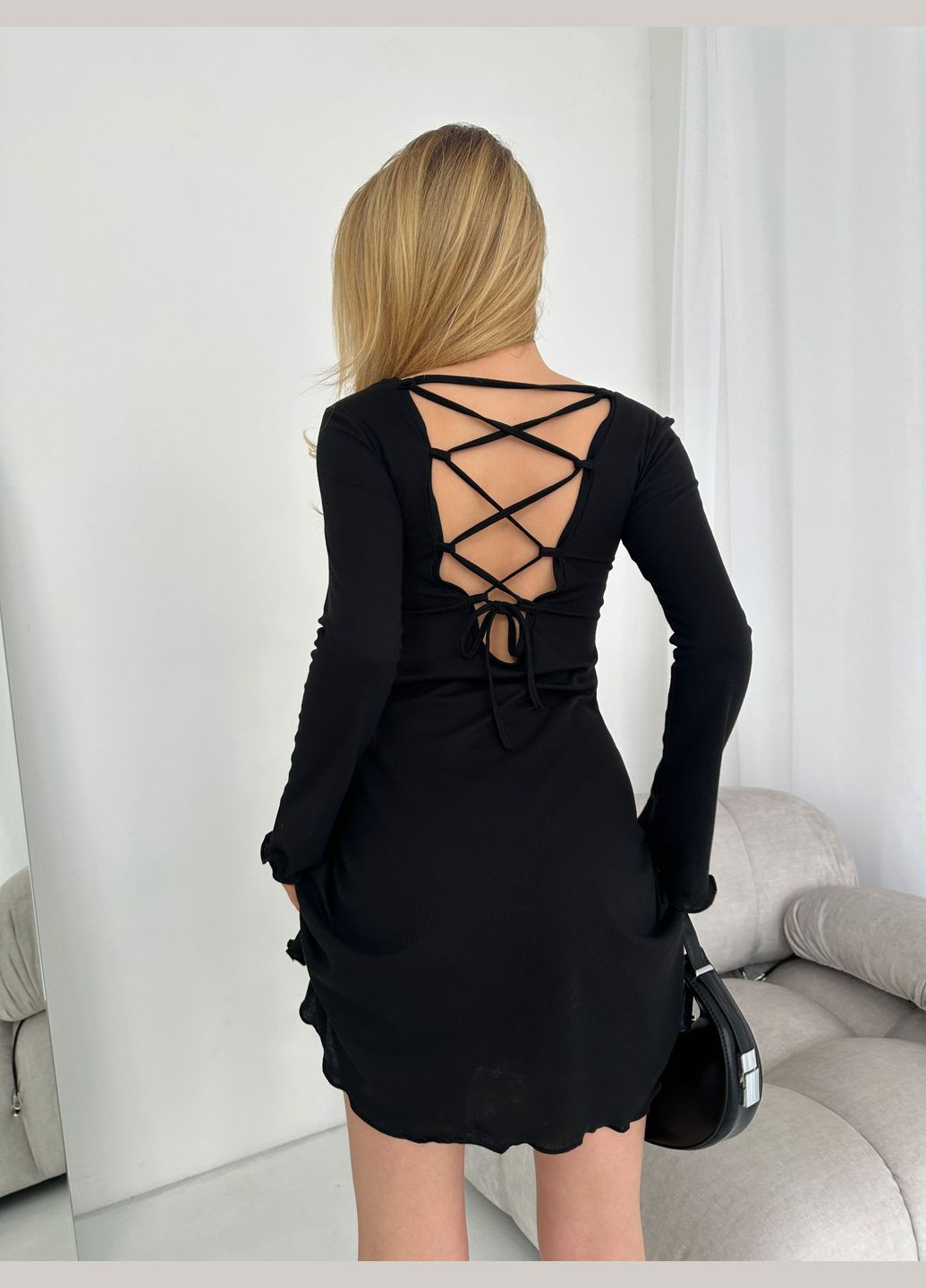 Черное кэжуал платье с открытой спиной с открытой спиной No Brand однотонное