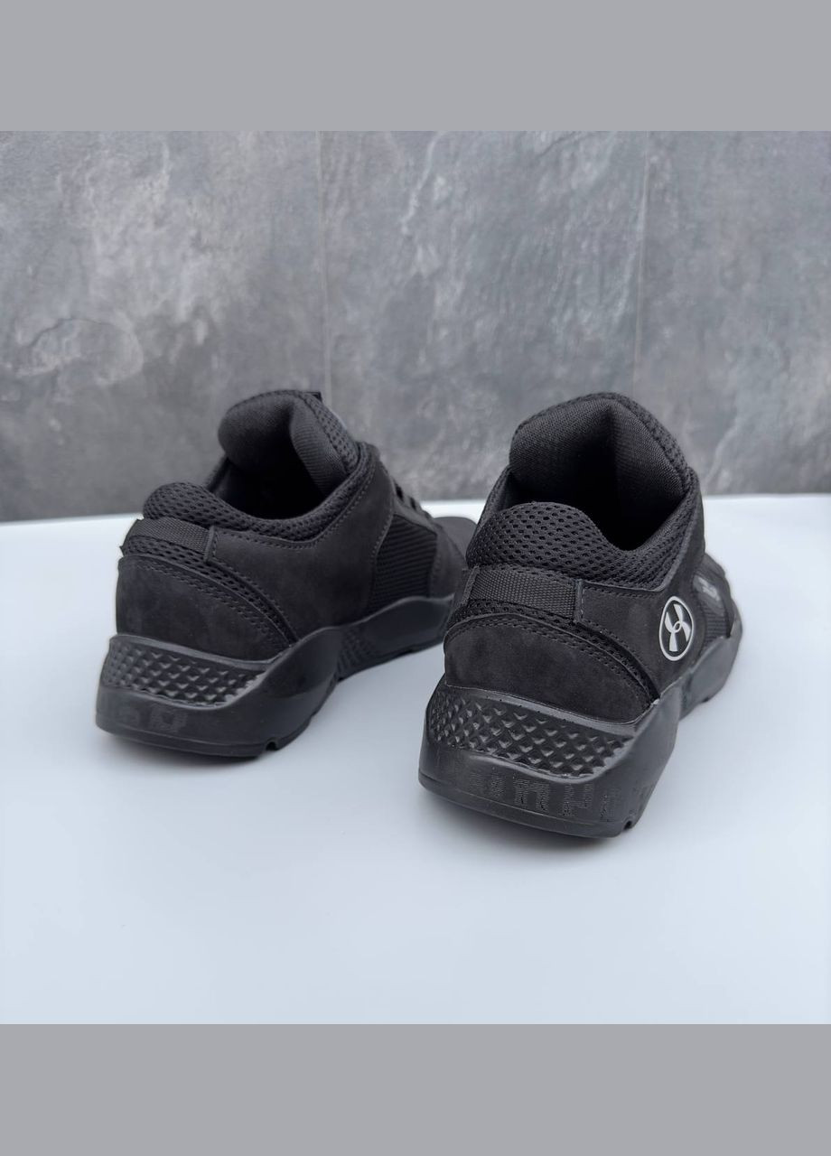 Черные всесезонные легкие кроссовки No Brand