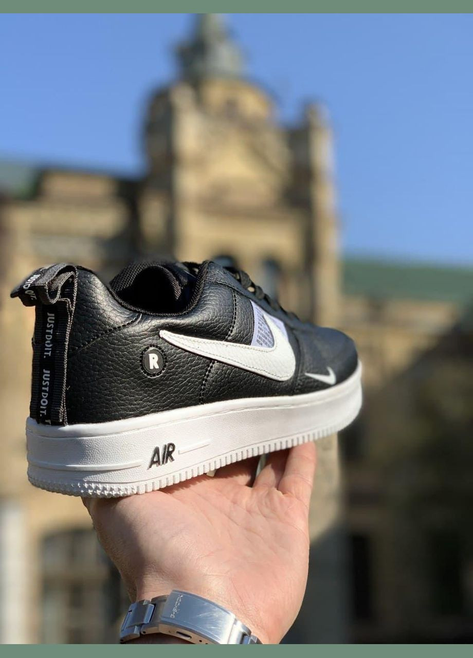 Nike air force 1 07lv8 top