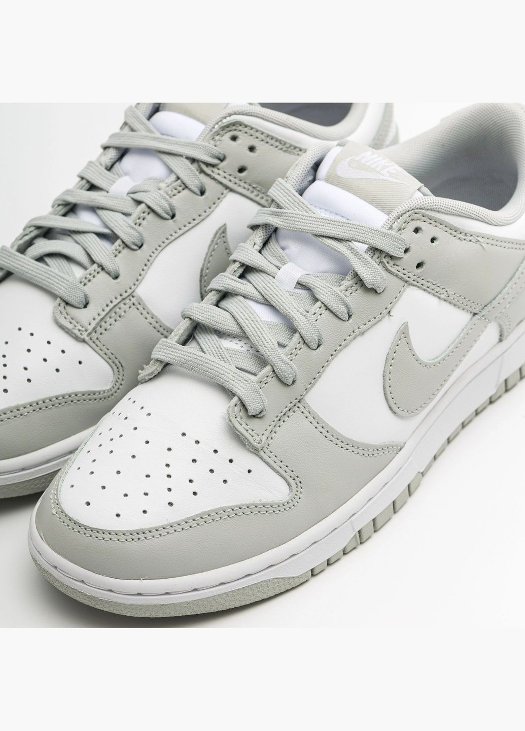 Сірі кросівки чоловічі dunk low grey fog dd1391-103 Nike