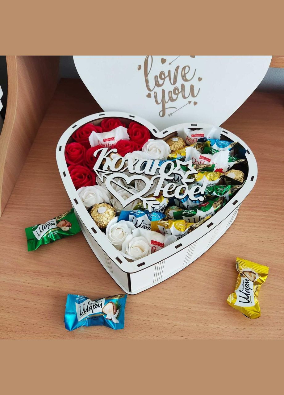 Подарунковий бокс з солодощами для дівчини (ar89) Ferrero (316141123)