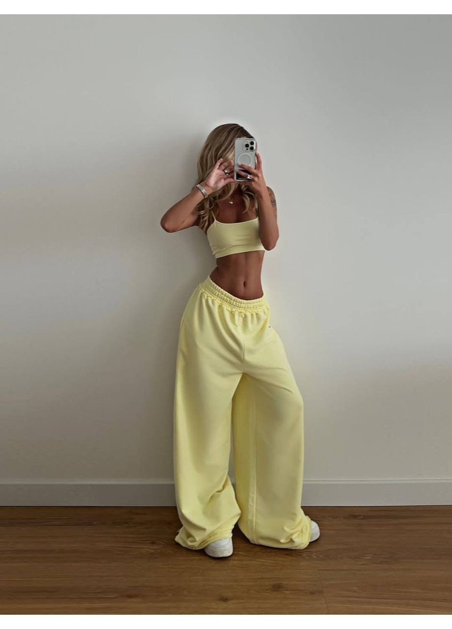 Жіночий стильний костюм з кофтою на блискавці та широкими штанами No Brand (362209230)