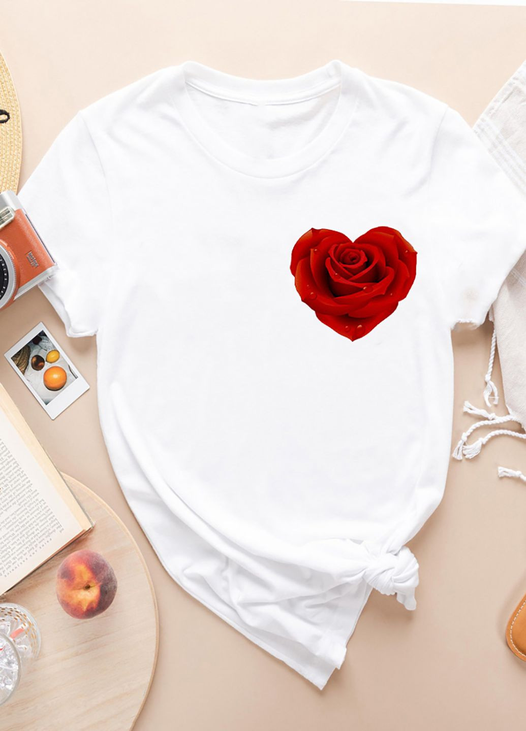 Біла демісезон футболка жіноча біла romantic rose heart Love&Live