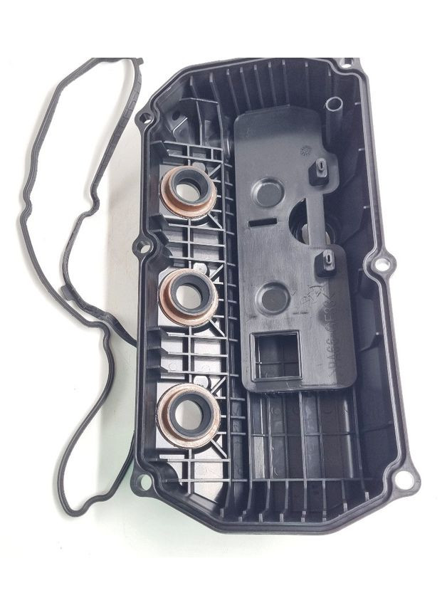 Крышка клапанов левая GAR1911 Аутлендер XL 3.0 1035A840 MATOMI (360504168)