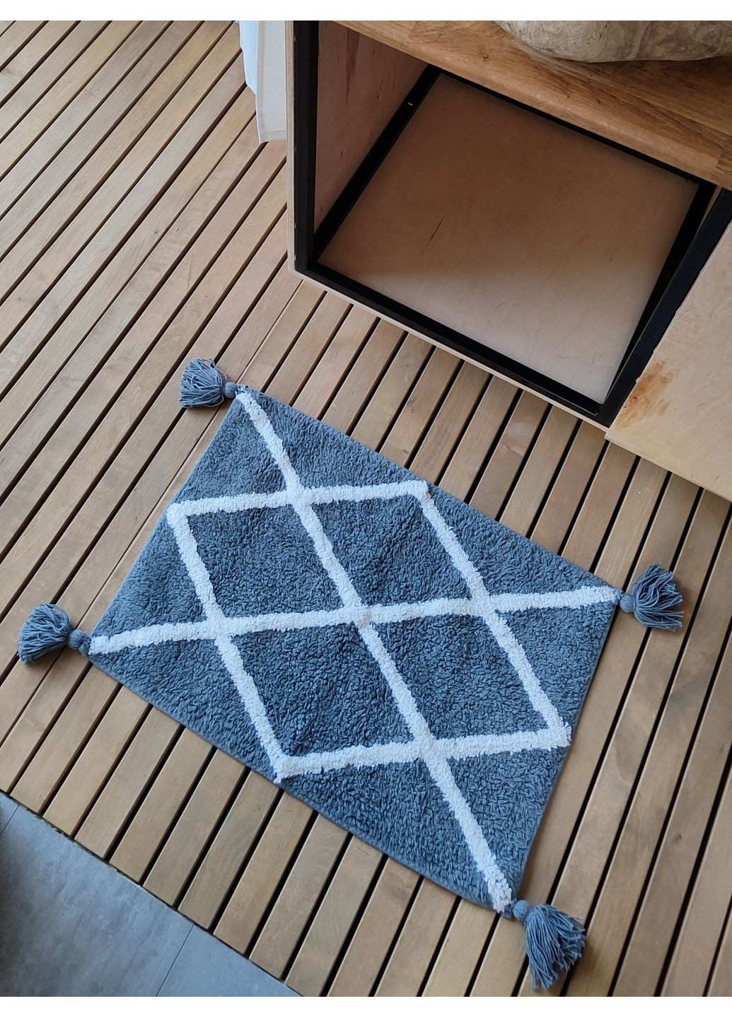 Килимок ванний 40х60см сірий з китицями No Brand (360900811)