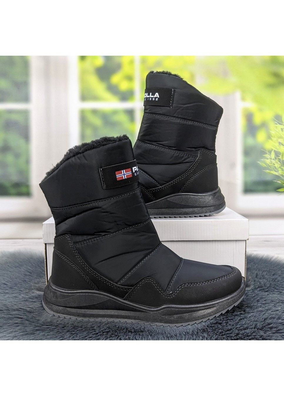 Черные сапоги дутики женские зимние Paolla на молнии