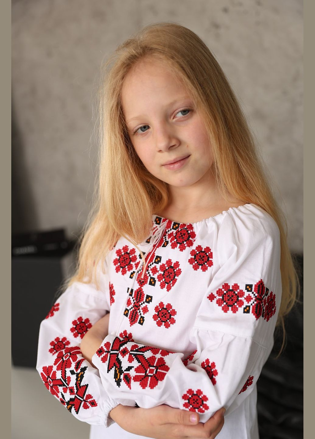 Белая вышиванка для девочки Piccolo узор цветочный (297060425)
