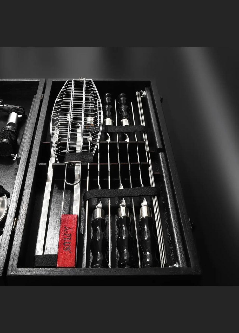 Шашличний набір-комплект з столиком на 6 шампурів "Grills " Чорний | 30 предметів Handmade G16 (342745322)