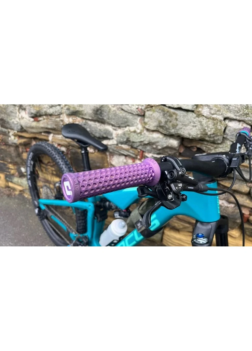Грипсы VANS v2.1 Lock-On MTB Closed End 135mm Red Checker (OBOD_D33VNR-R) Odi (395407892)