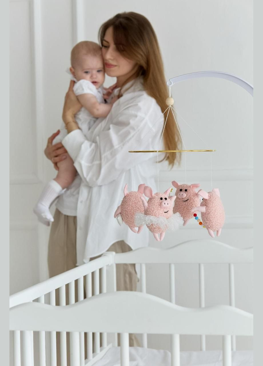 Дитячий мобіль на ліжечко для немовлят WoollyFox "Веселі свинки" No Brand (342757878)