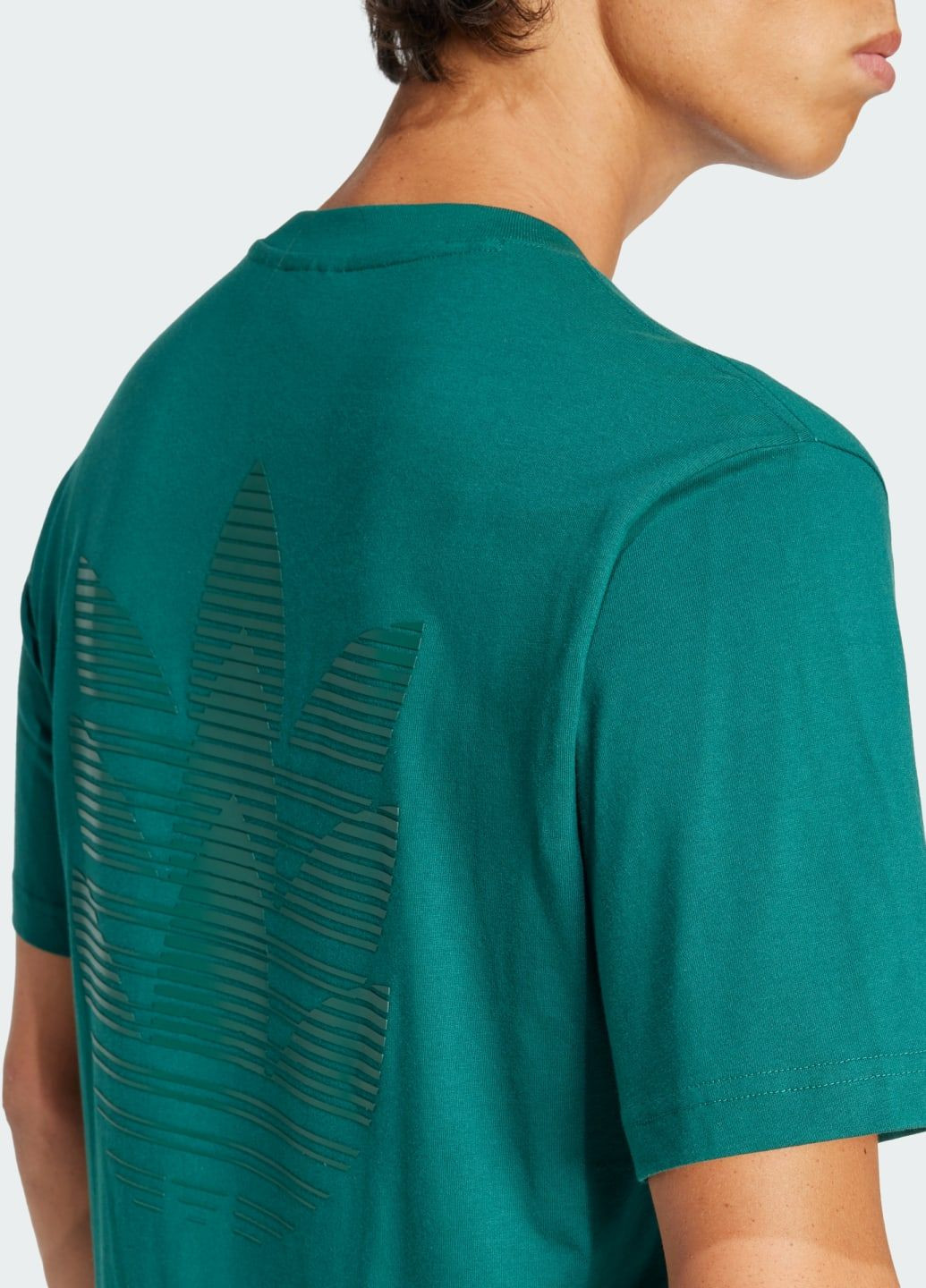 Зеленая футболка trefoil series adidas