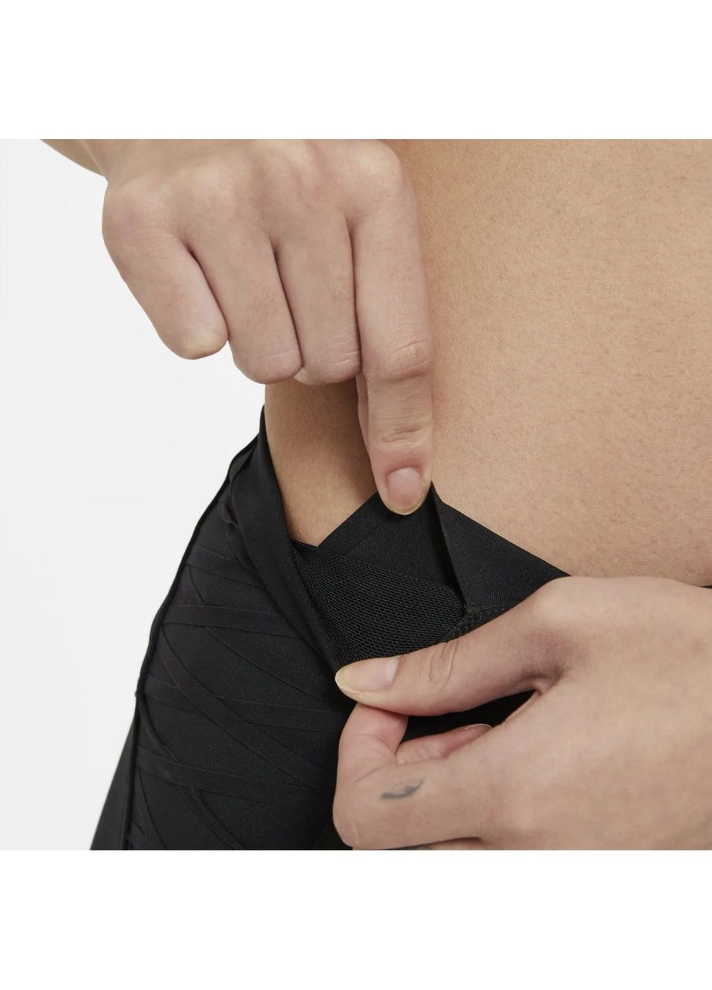 Штани жіночі One Luxe Womens 7/8 Tights Black Nike (364662427)