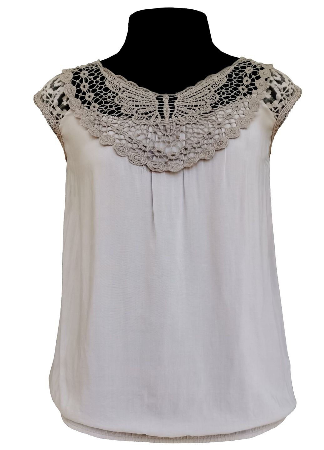 Бежева блузка жіноча літня віскозна з коротким рукавом та мереживом моко free size No Brand