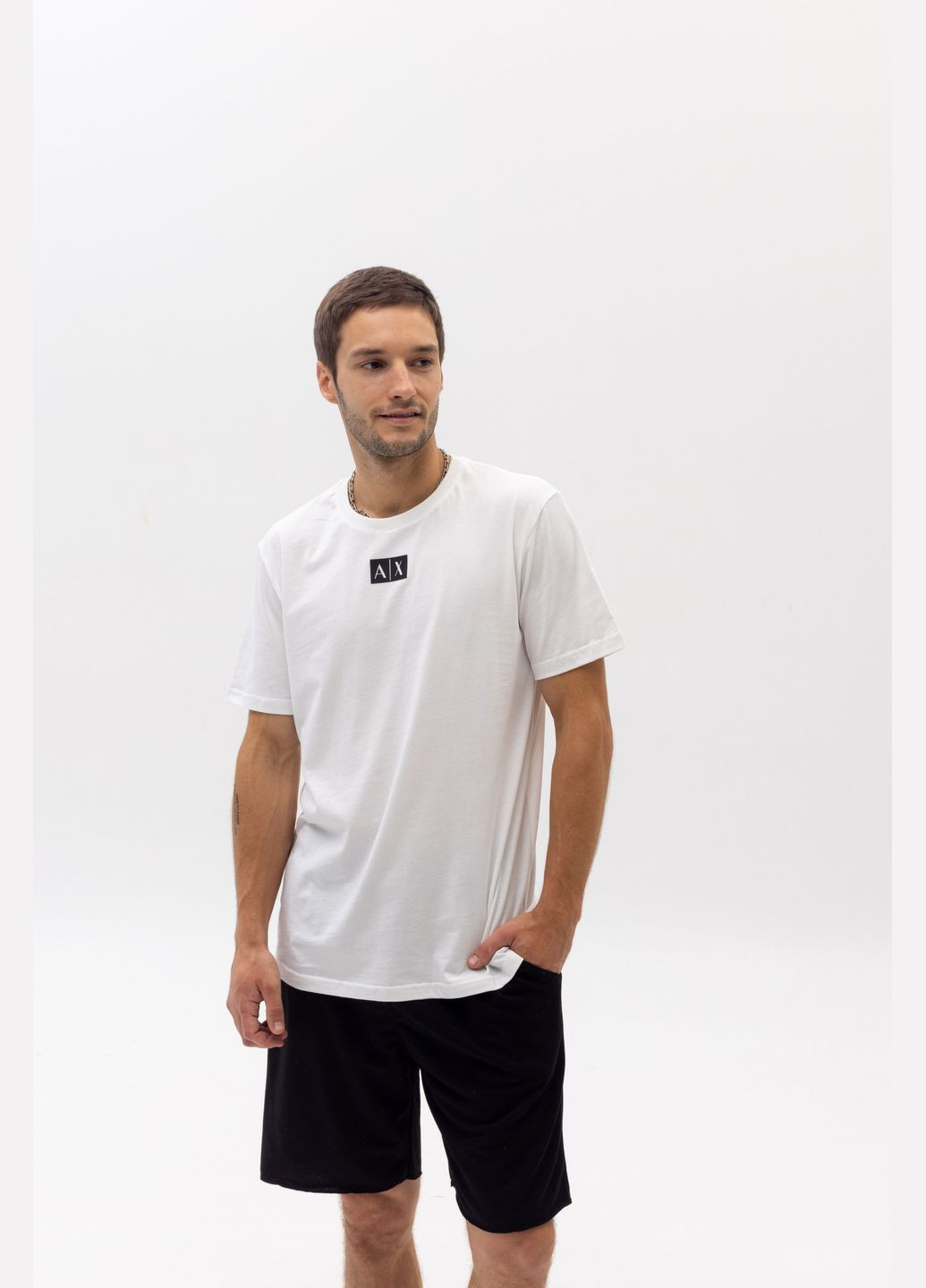 Белая базовая футболка с лого a x с коротким рукавом Vakko