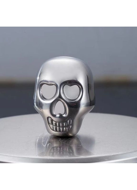 Набор из 6 камней в оригинальной форме черепа – кубики льда для охлаждения напитков + щипцы No Brand (325216345)